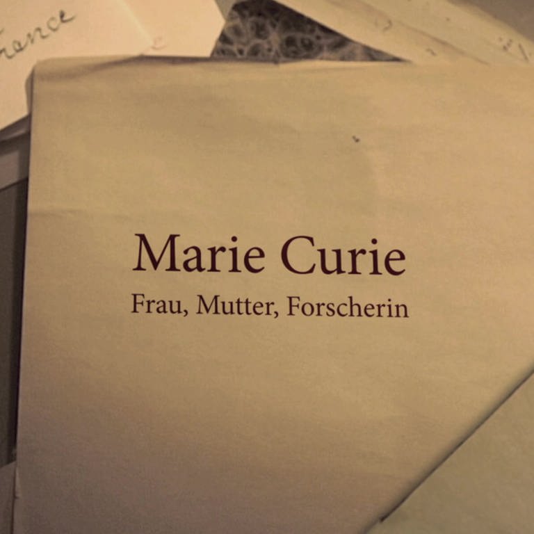 Screenshot aus dem Film "Marie Curie - Frau, Mutter, Forscherin"